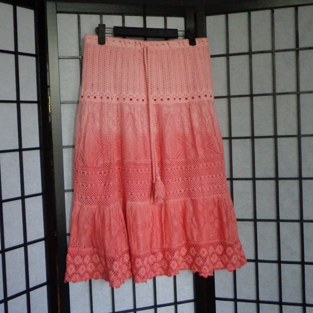 Ultra Pink, Crocheted Ombre Skirt Womens Size Medium.